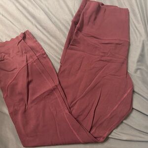 Lululemon Scallop Aligns